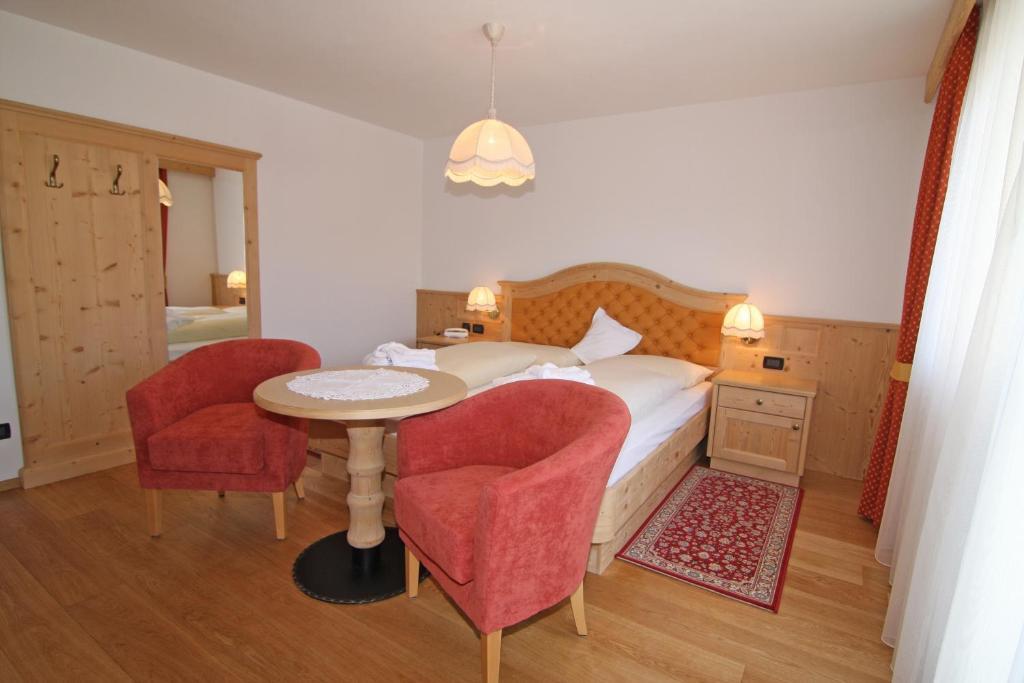 Hotel Talblick Ortisei Quarto foto