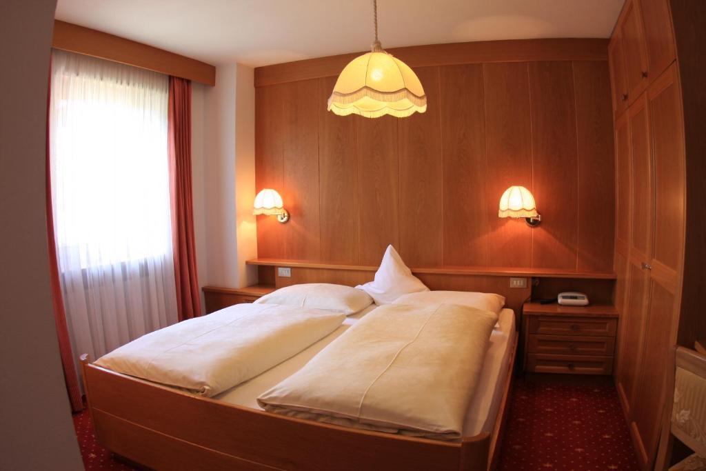 Hotel Talblick Ortisei Quarto foto